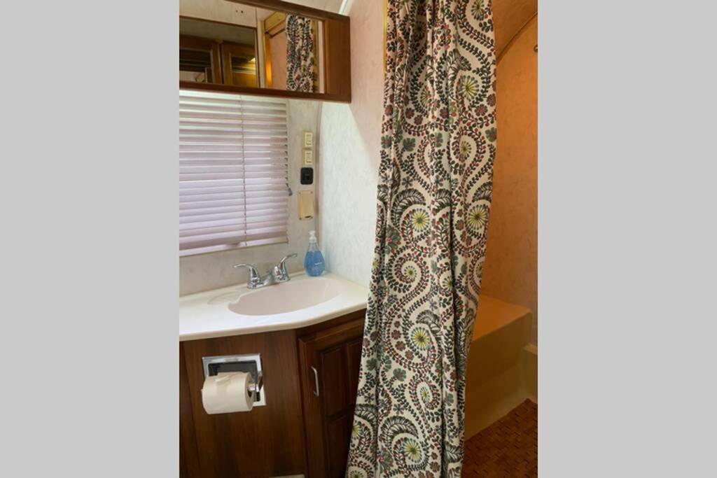 Beautiful Airstream, Beaufort Sc-Enjoy The Journey Exterior foto
