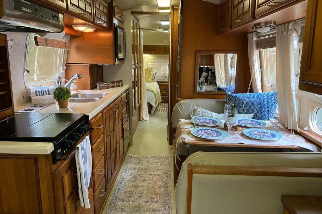 Beautiful Airstream, Beaufort Sc-Enjoy The Journey Exterior foto